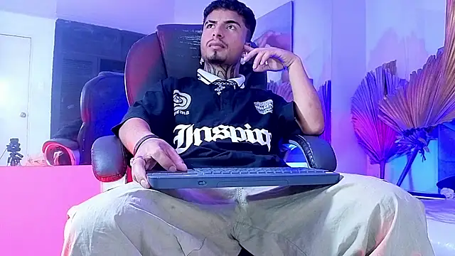 JuanCamiilo 66 online show from August 5, 3:53 am