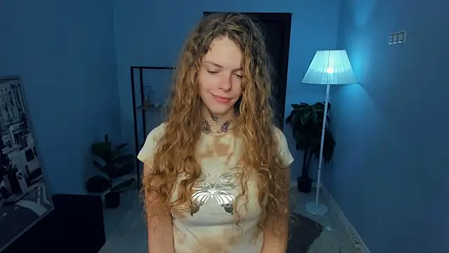 Snapshot of RayaNenlia chatting on October 27, 5:11 am RayaNenlia online show from October 27, 5:11 am