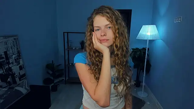 Snapshot of RayaNenlia chatting on October 28, 5:11 am RayaNenlia online show from October 28, 5:11 am