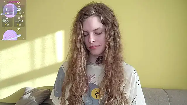 RayaNenlia online show from March 16, 5:44 am