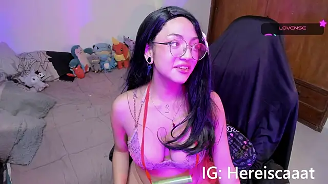 Snapshot of cataleya_kyuu__ chatting on December 15, 11:31 pm cataleya kyuu online show from December 15, 11:31 pm