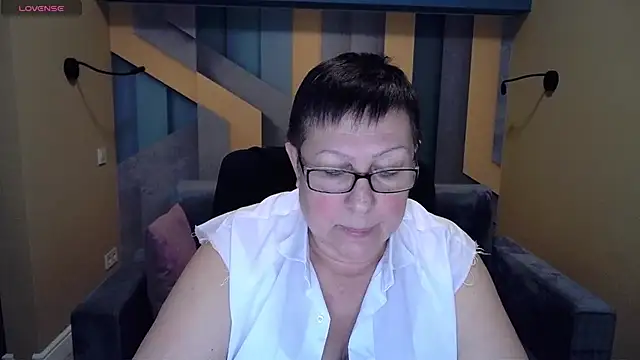 Snapshot of BarbaraTurners chatting on January 3, 9:47 pm BarbaraTurners online show from January 3, 9:47 pm