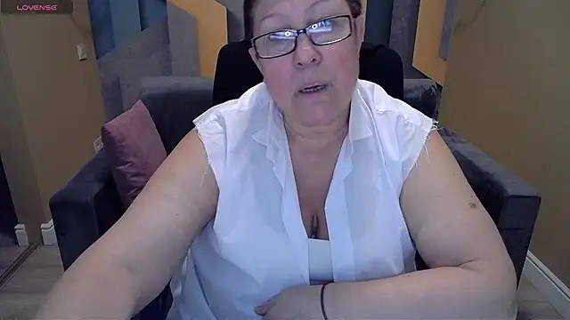 Snapshot of BarbaraTurners chatting on January 4, 12:48 am BarbaraTurners online show from January 4, 12:48 am