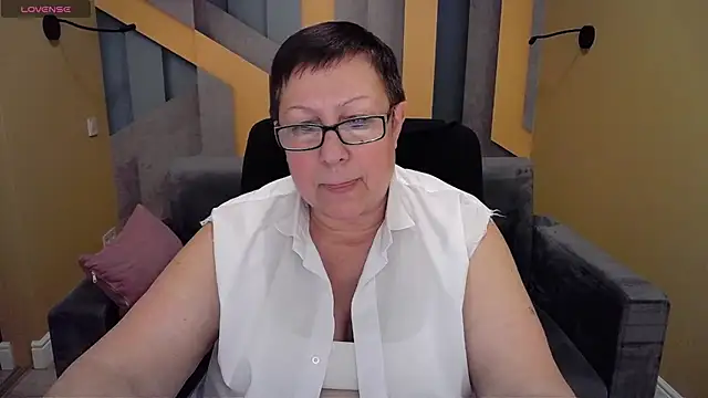 Snapshot of BarbaraTurners chatting on January 11, 3:34 am BarbaraTurners online show from January 11, 3:34 am