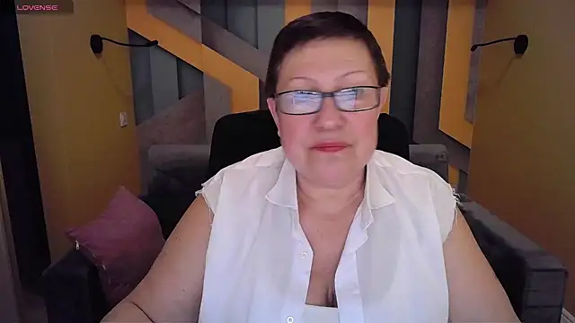 Snapshot of BarbaraTurners chatting on January 15, 6:29 pm BarbaraTurners online show from January 15, 6:29 pm