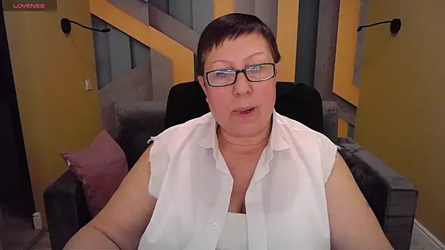 Snapshot of BarbaraTurners chatting on January 20, 1:50 am BarbaraTurners online show from January 20, 1:50 am