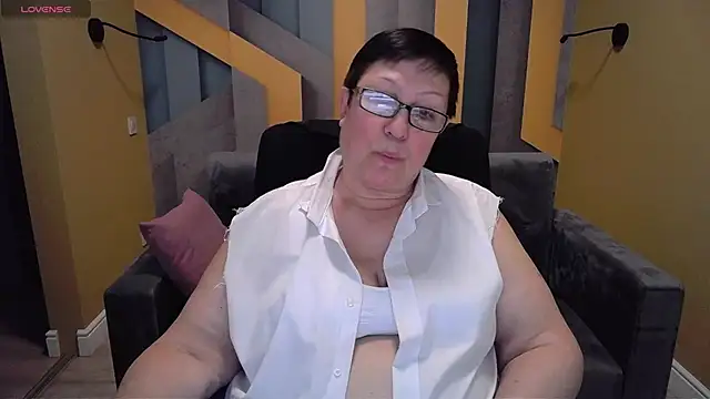 Snapshot of BarbaraTurners chatting on January 28, 12:36 am BarbaraTurners online show from January 28, 12:36 am