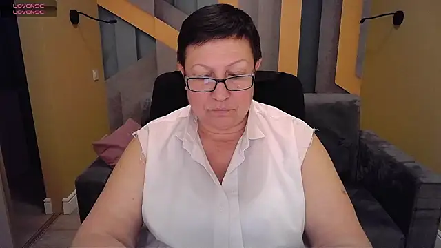 Snapshot of BarbaraTurners chatting on February 1, 1:02 am BarbaraTurners online show from February 1, 1:02 am