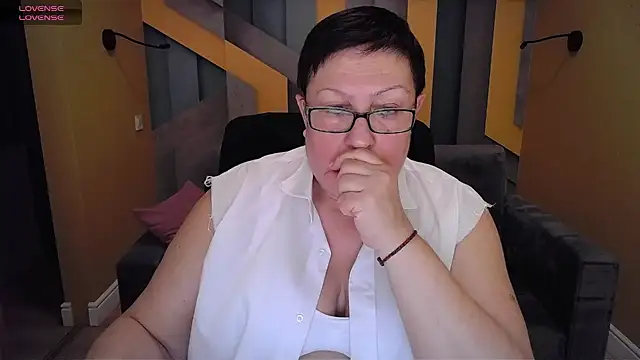 Snapshot of BarbaraTurners chatting on February 2, 6:31 pm BarbaraTurners online show from February 2, 6:31 pm