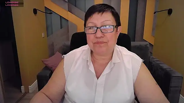 Snapshot of BarbaraTurners chatting on February 2, 10:17 pm BarbaraTurners online show from February 2, 10:17 pm