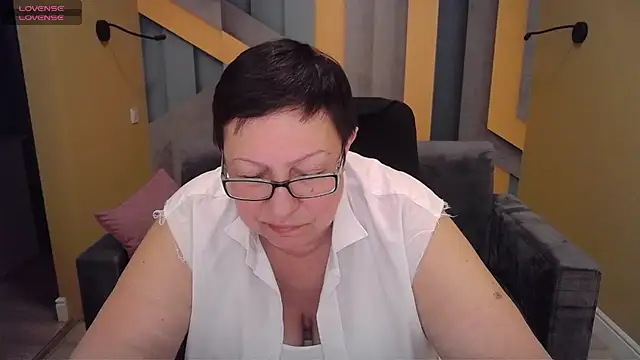 Snapshot of BarbaraTurners chatting on February 5, 11:28 pm BarbaraTurners online show from February 5, 11:28 pm