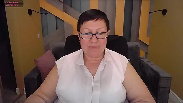 Snapshot of BarbaraTurners chatting on February 8, 5:29 am BarbaraTurners online show from February 8, 5:29 am