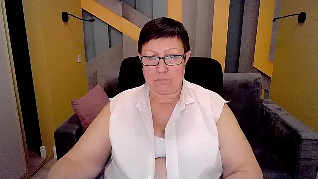 Snapshot of BarbaraTurners chatting on February 10, 4:08 am BarbaraTurners online show from February 10, 4:08 am