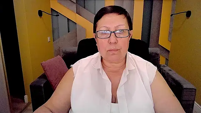 Snapshot of BarbaraTurners chatting on February 15, 2:26 am BarbaraTurners online show from February 15, 2:26 am