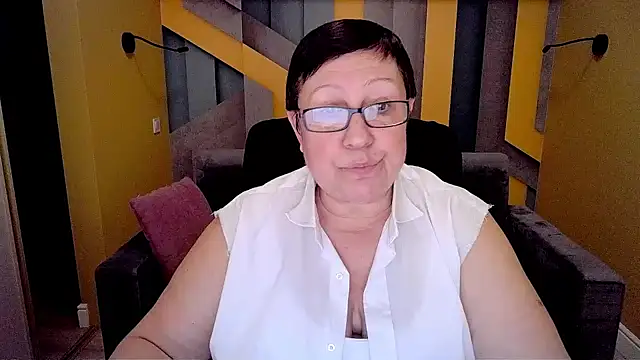 Snapshot of BarbaraTurners chatting on February 15, 5:30 am BarbaraTurners online show from February 15, 5:30 am