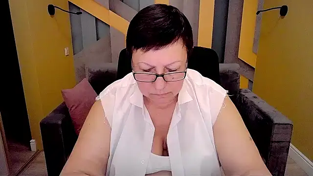 Snapshot of BarbaraTurners chatting on February 17, 3:36 am BarbaraTurners online show from February 17, 3:36 am