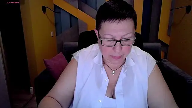 Snapshot of BarbaraTurners chatting on March 10, 6:45 pm BarbaraTurners online show from March 10, 6:45 pm