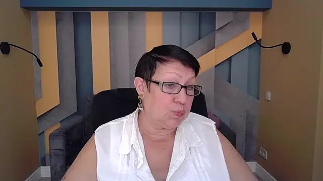 Snapshot of BarbaraTurners chatting on October 22, 6:40 pm BarbaraTurners online show from October 22, 6:40 pm