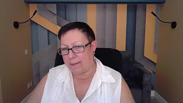 Snapshot of BarbaraTurners chatting on November 12, 7:35 pm BarbaraTurners online show from November 12, 7:35 pm