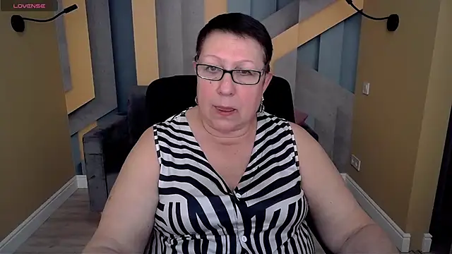 Snapshot of BarbaraTurners chatting on November 24, 7:35 pm BarbaraTurners online show from November 24, 7:35 pm