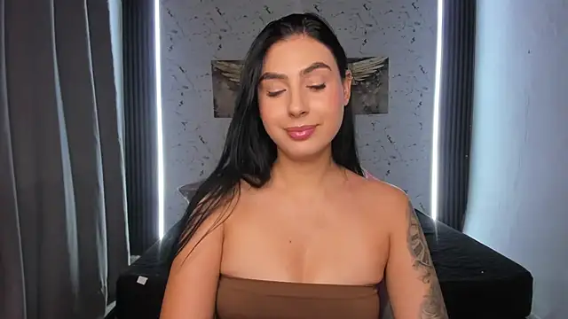 Snapshot of Valerie_Corthez chatting on May 25, 7:42 pm Valerie Corthez online show from May 25, 7:42 pm