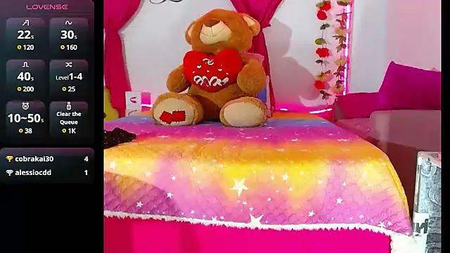 natashakissess online show from February 13, 7:10 pm