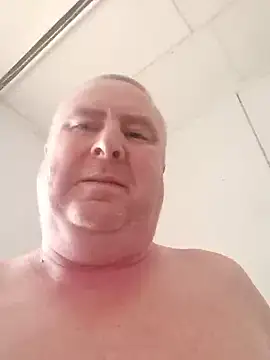 Snapshot of SA_BULL chatting on February 8, 1:01 pm SA BULL online show from February 8, 1:01 pm