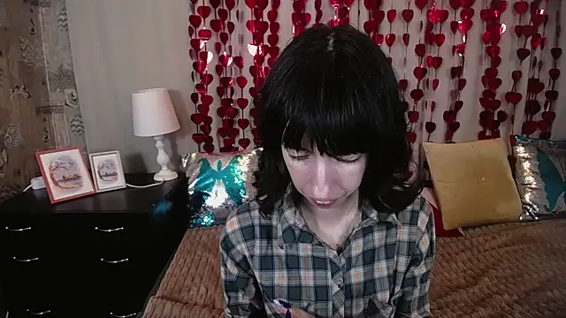 Snapshot of Unusual_G chatting on February 13, 1:26 pm Unusual G online show from February 13, 1:26 pm