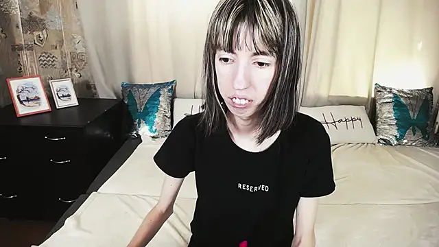 Snapshot of Unusual_G chatting on September 12, 6:02 am Unusual G online show from September 12, 6:02 am