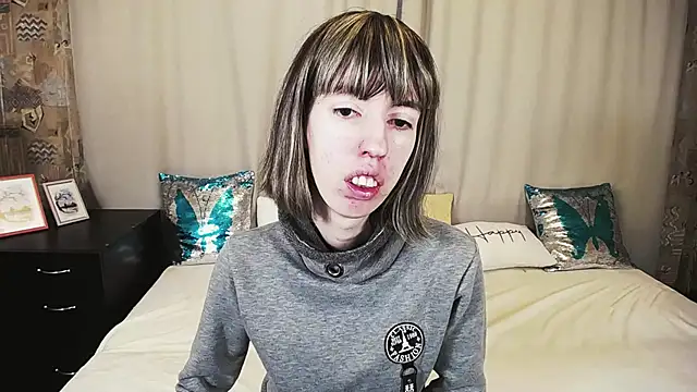 Snapshot of Unusual_G chatting on November 3, 6:03 am Unusual G online show from November 3, 6:03 am