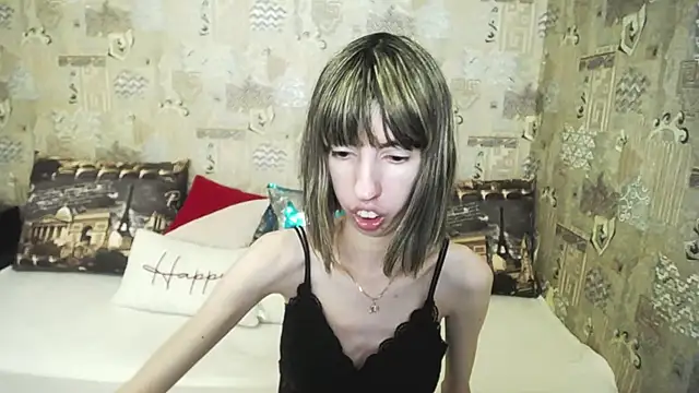 Snapshot of Unusual_G chatting on July 14, 10:21 am Unusual G online show from July 14, 10:21 am