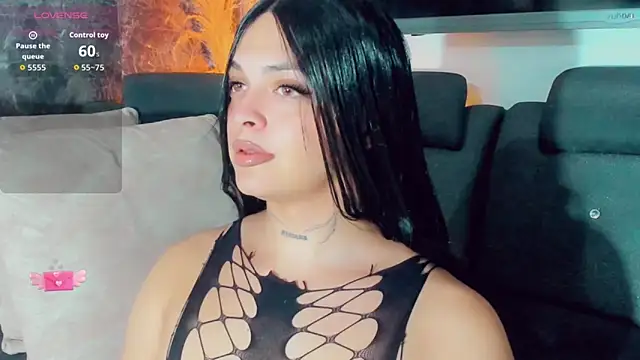 Snapshot of Emmaa_Saenz_ chatting on May 30, 10:40 pm Emmaa Saenz online show from May 30, 10:40 pm
