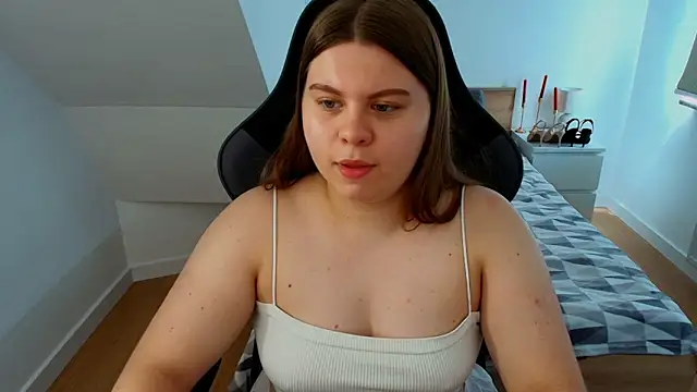 Snapshot of AbbyPleasure chatting on June 30, 8:37 am AbbyPleasure online show from June 30, 8:37 am