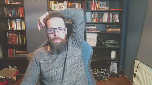 Snapshot of MeSteff chatting on February 21, 10:59 pm MeSteff online show from February 21, 10:59 pm