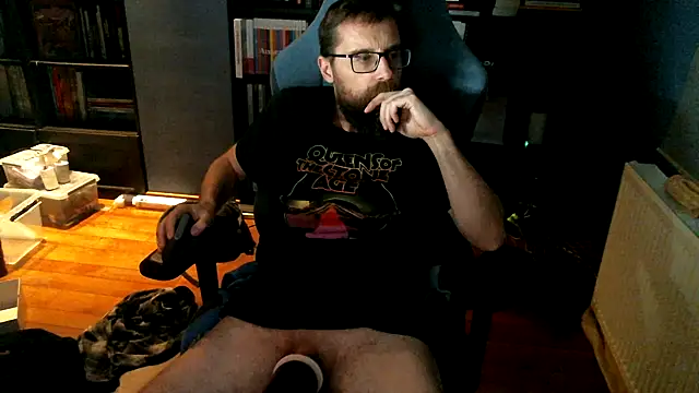 Snapshot of MeSteff chatting on November 15, 10:37 pm MeSteff online show from November 15, 10:37 pm