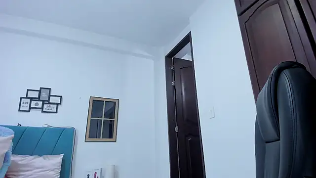 kamila lopez online show from November 17, 10:15 pm