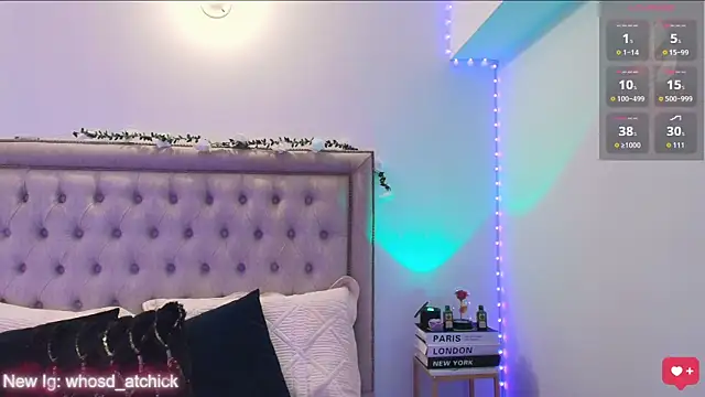 Snapshot of kristy_calderon chatting on June 10, 10:30 pm kristy calderon online show from June 10, 10:30 pm