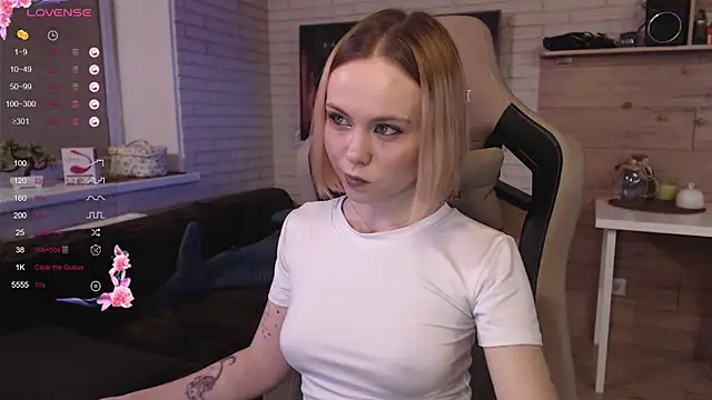 lucy mirror online show from September 13, 9:14 pm