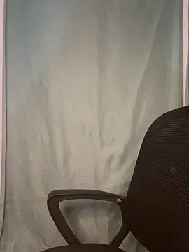 Snapshot of CharismaaBanx chatting on January 22, 1:20 am CharismaaBanx online show from January 22, 1:20 am