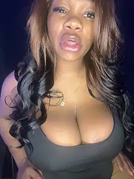 Snapshot of CharismaaBanx chatting on March 7, 3:08 am CharismaaBanx online show from March 7, 3:08 am