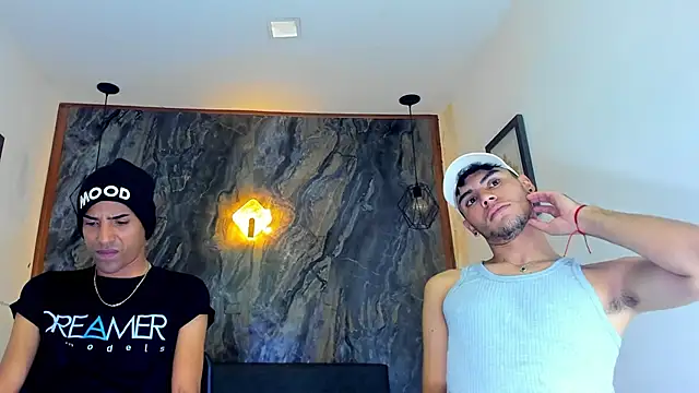 liam genner  online show from February 3, 1:52 am