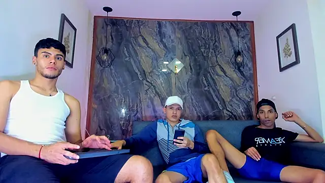 liam genner  online show from February 10, 1:46 am