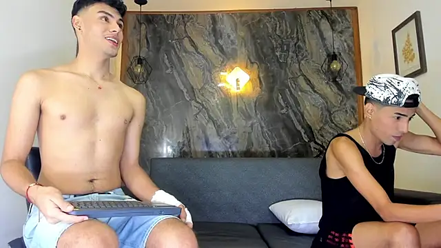 liam genner  online show from February 26, 7:49 pm