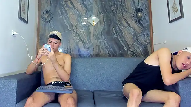 liam genner  online show from February 27, 10:53 pm