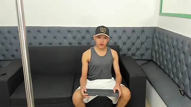 liam genner  online show from March 16, 8:00 pm