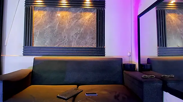 liam genner  online show from November 5, 7:58 pm