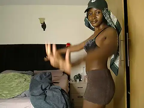 thicky anncy online show from July 30, 9:58 pm