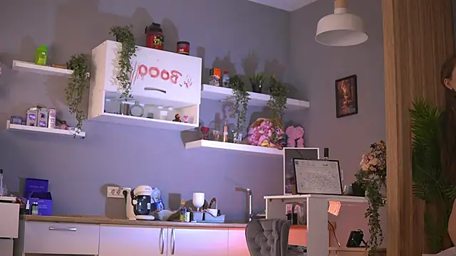 ButterflyLeah online show from January 10, 2:35 am