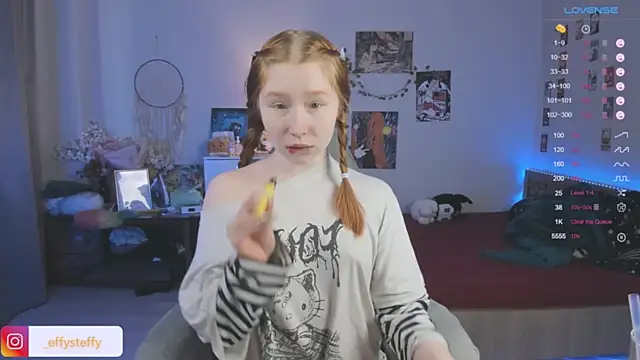 Snapshot of CallMeEffy1 chatting on January 12, 12:10 pm CallMeEffy1 online show from January 12, 12:10 pm