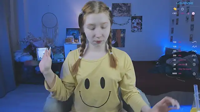 Snapshot of CallMeEffy1 chatting on January 13, 2:55 pm CallMeEffy1 online show from January 13, 2:55 pm